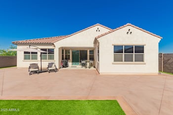 12393 Trumbull Rd, Avondale, AZ 85323