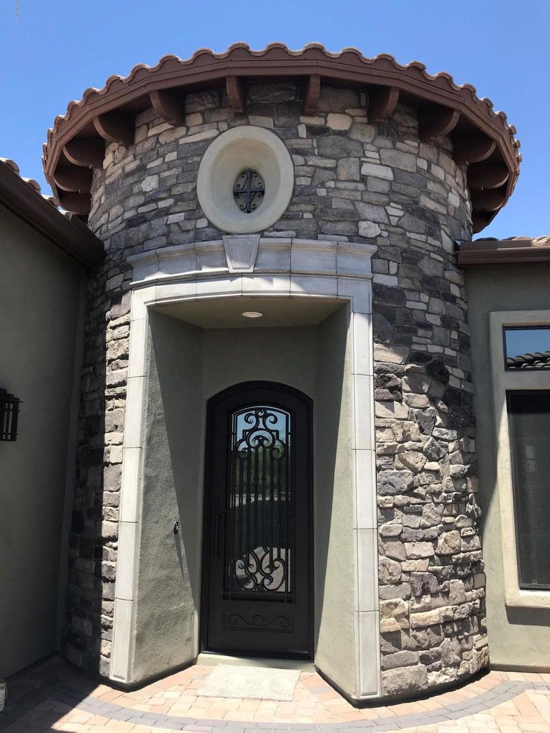 12396 E Sahuaro Dr, Scottsdale, AZ 85259