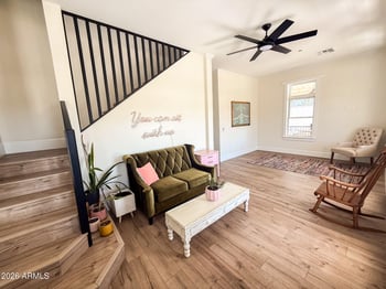 124 1st St, Mesa, AZ 85201