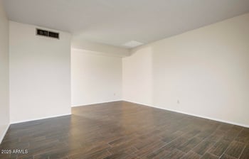 124 Cairo Dr, Tempe, AZ 85282