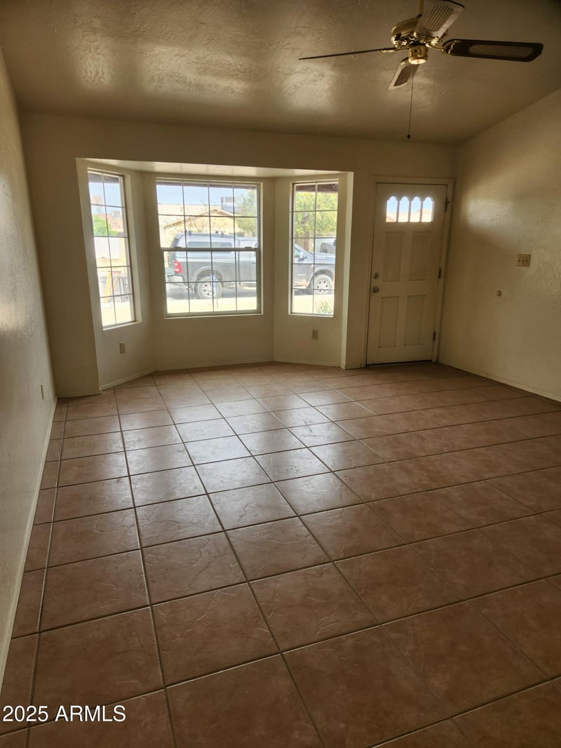 124 Cottonwood St, Chandler, AZ 85225