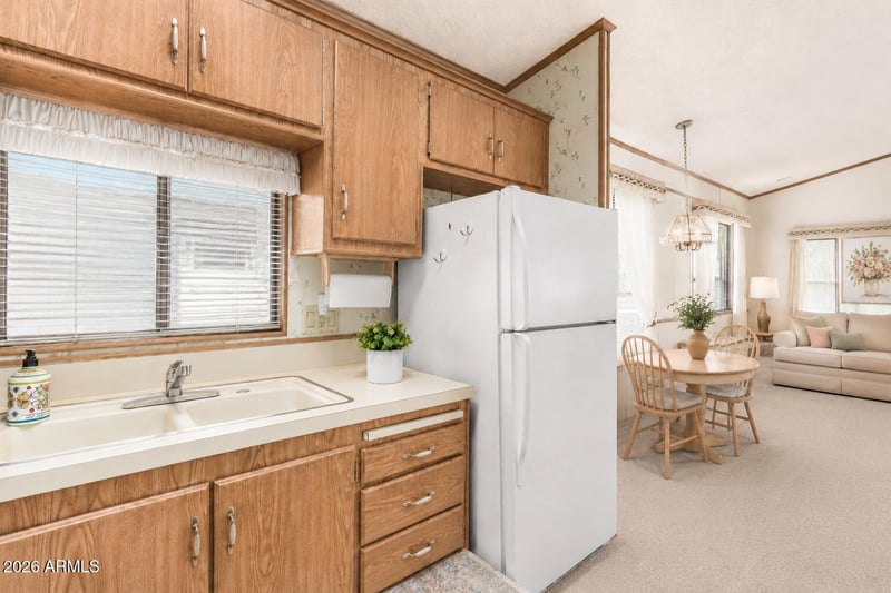 124 Kaolin Dr, Apache Junction, AZ 85119
