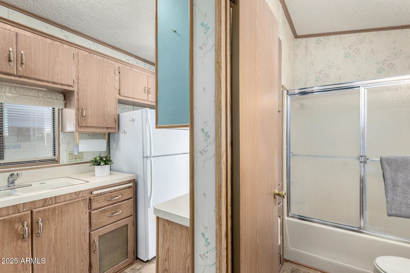 124 Kaolin Dr, Apache Junction, AZ 85119