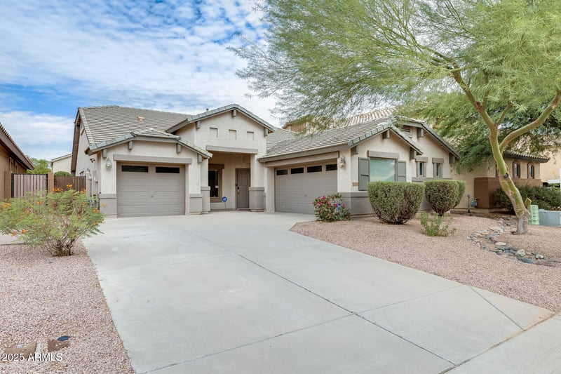 124 Red Mesa Trl, San Tan Valley, AZ 85143
