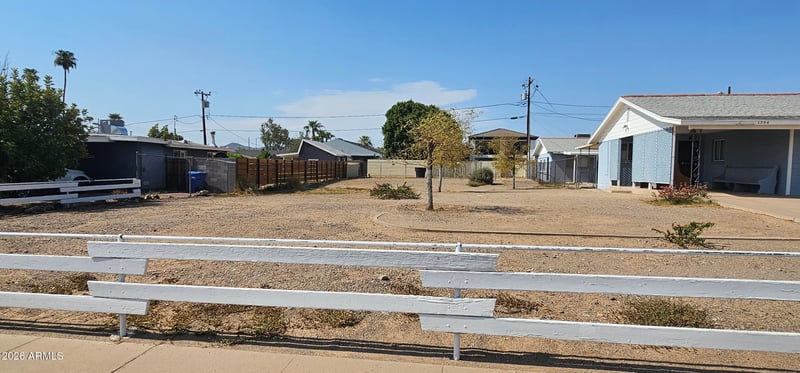 1240 E Hayward Ave #8, Phoenix, AZ 85020
