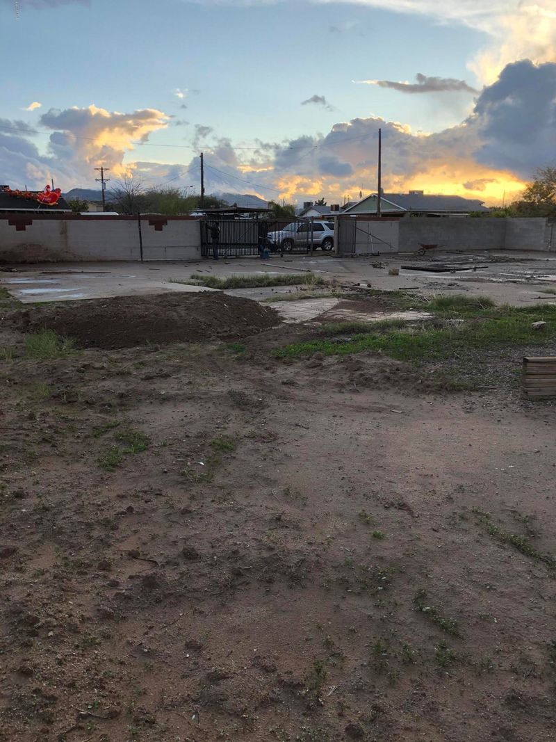 1240 W Roeser Rd, Phoenix, AZ 85041