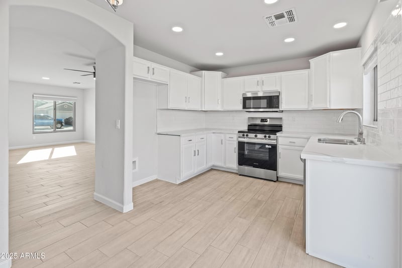 12402 Flores Dr, El Mirage, AZ 85335