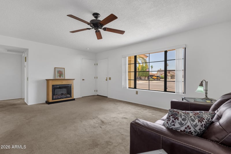 12406 W Wildwood Dr, Sun City West, AZ 85375