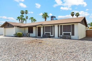 12409 N Columbine Dr, Phoenix, AZ 85029