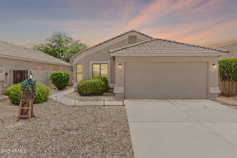 1241 Elm Rd, San Tan Valley, AZ 85140