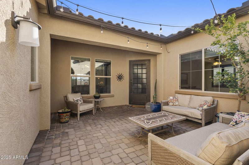 1241 N 102nd St, Mesa, AZ 85207