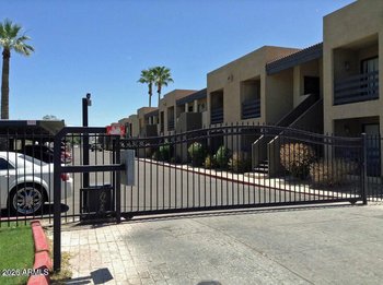 1241 48th St #Apt 201, Phoenix, AZ 85008