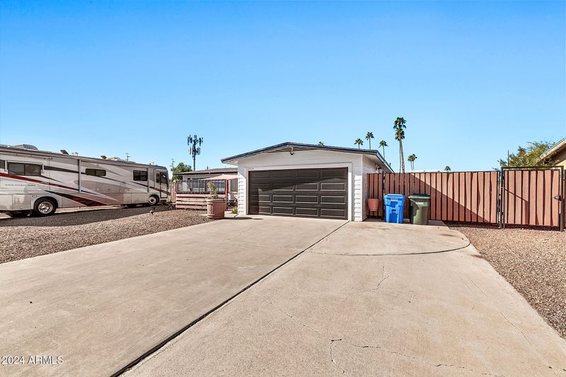 12414 N 33rd St, Phoenix, AZ 85032