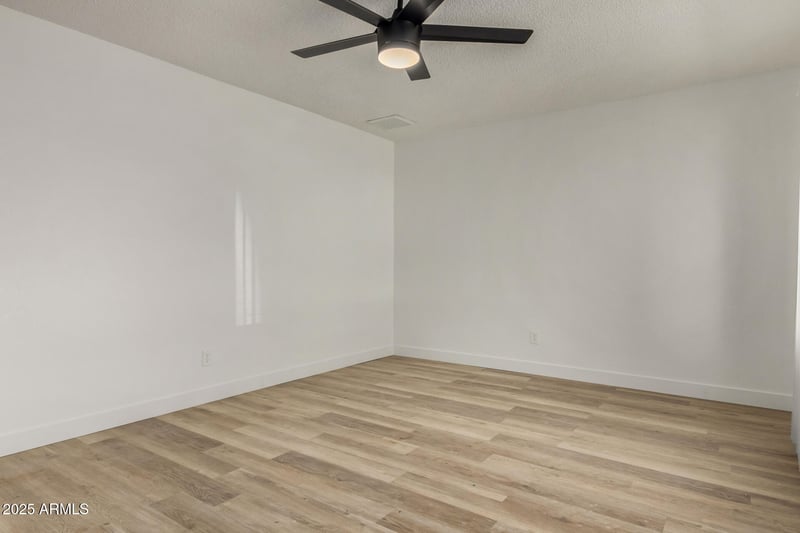 12418 24th Ave, Phoenix, AZ 85029