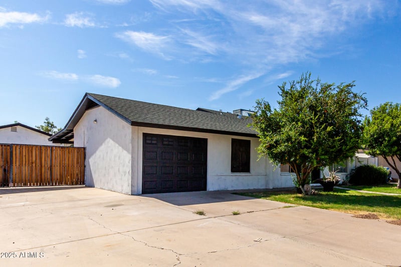 12418 24th Ave, Phoenix, AZ 85029