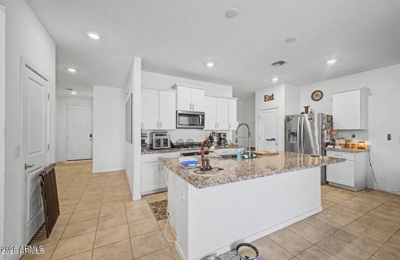 12418 Glenn Ct, Glendale, AZ 85307