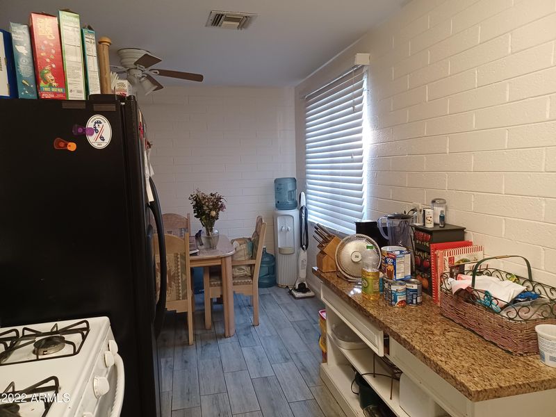 1242 E Wagon Wheel Dr, Phoenix, AZ 85020