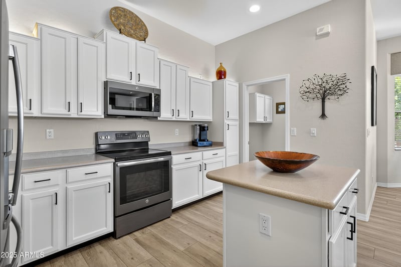 1242 Pine St, Gilbert, AZ 85233