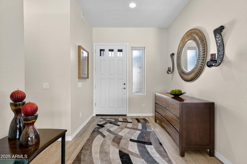 1242 Pine St, Gilbert, AZ 85233