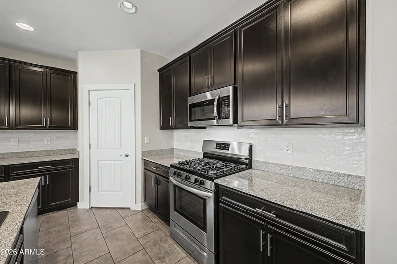 12423 N 174th Ln, Surprise, AZ 85388