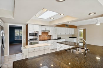 12423 Rock Springs Dr, Sun City West, AZ 85375