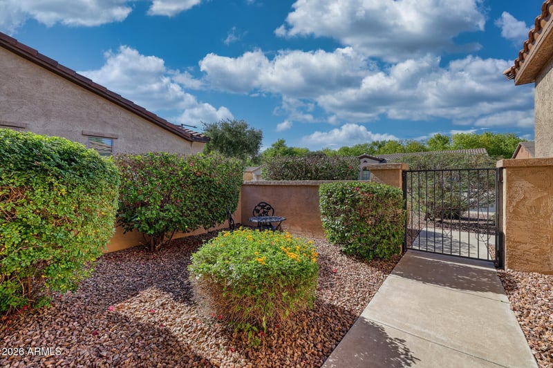 12423 W Hedge Hog Pl, Peoria, AZ 85383