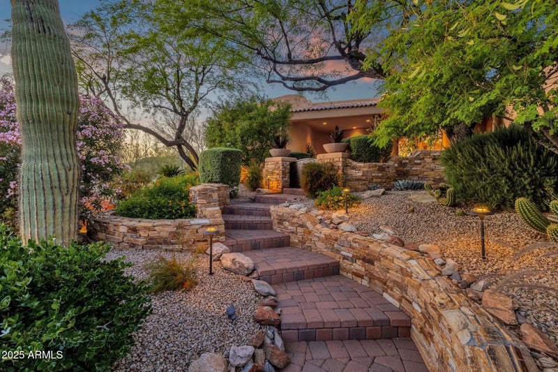 12424 Poinsettia Dr, Scottsdale, AZ 85259
