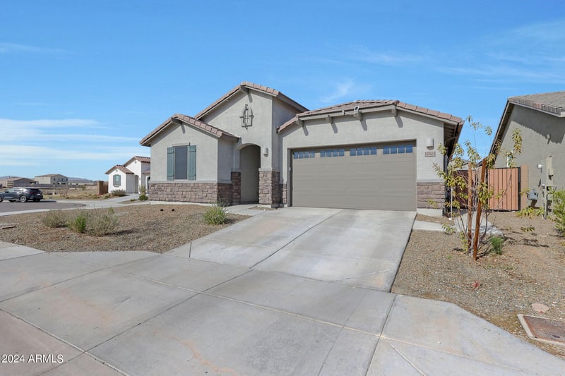 12424 W Vista Ave, Glendale, AZ 85307