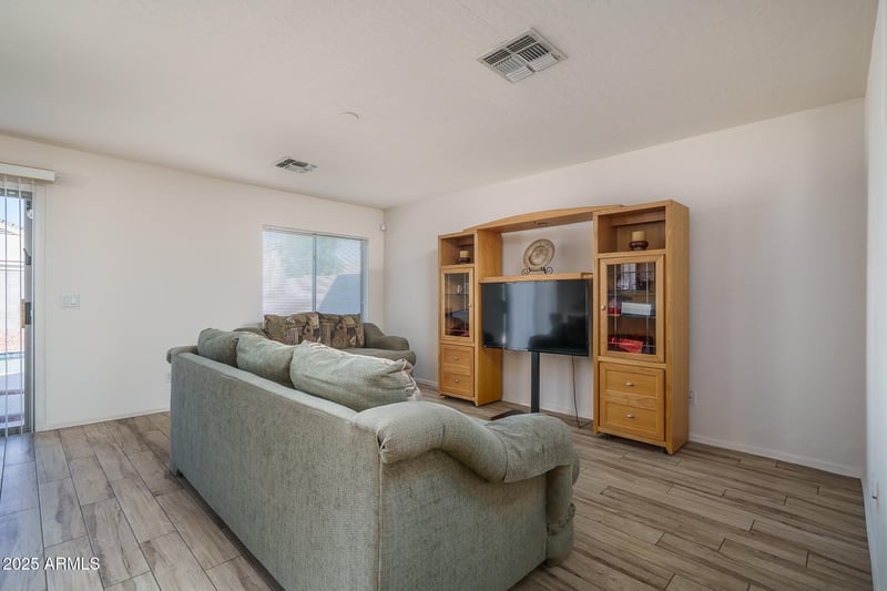 12426 Flores Dr, El Mirage, AZ 85335