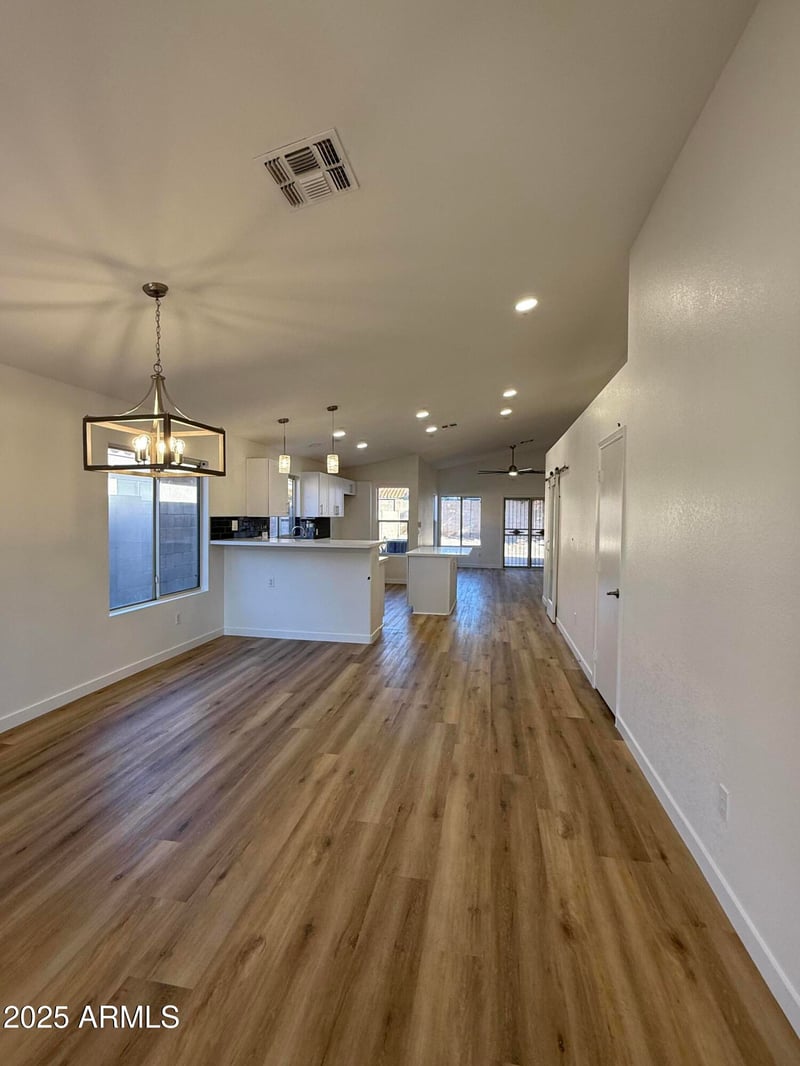 12427 41st Ave, Phoenix, AZ 85029