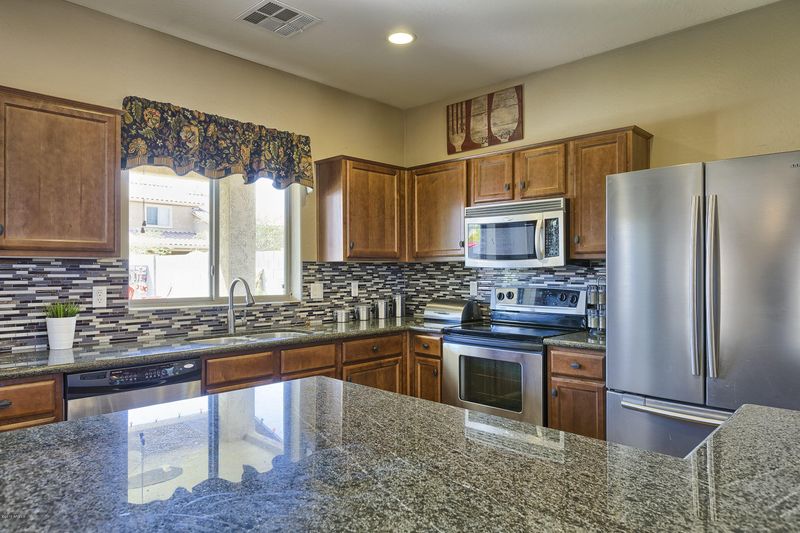 1243 E Apricot Ln, Gilbert, AZ 85298
