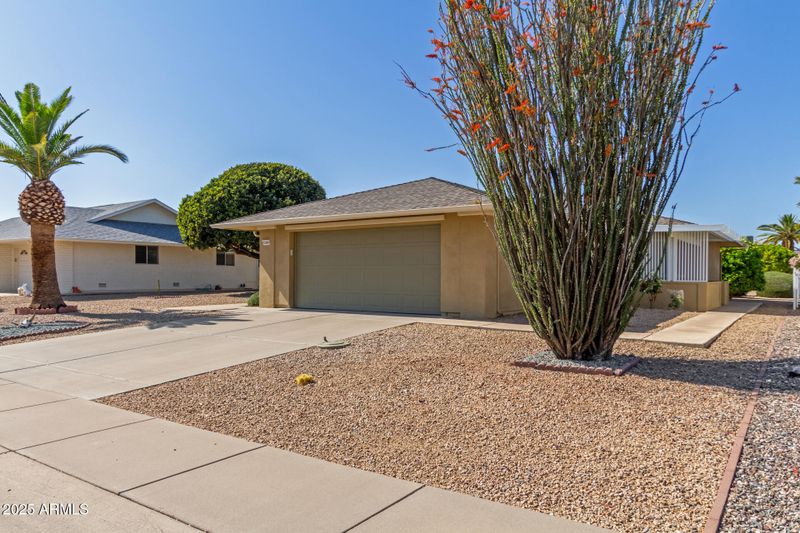 12438 W Aurora Dr, Sun City West, AZ 85375