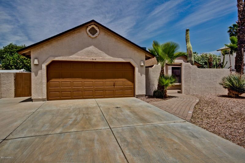 1244 E Wescott Dr, Phoenix, AZ 85024