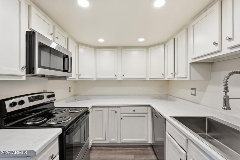 12440 N 20th St #106, Phoenix, AZ 85022