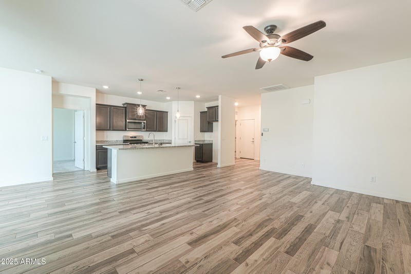 12442 Glenn Ct, Glendale, AZ 85307