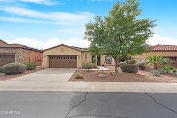 12445 Fetlock Trl, Peoria, AZ 85383
