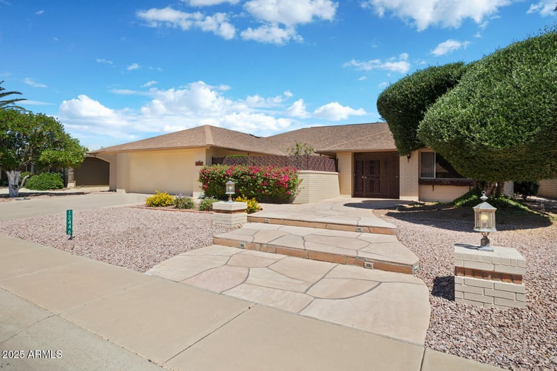 12446 Eveningside Dr, Sun City West, AZ 85375