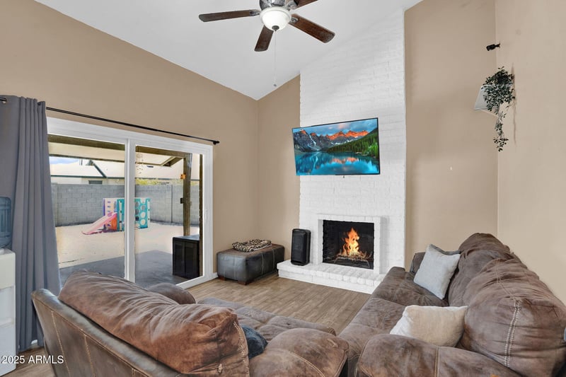 12447 50th Ln, Glendale, AZ 85304