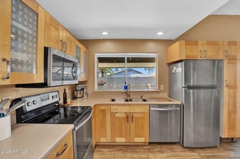 12447 50th Ln, Glendale, AZ 85304