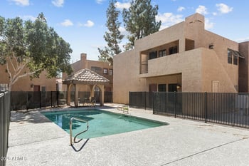 1245 1st St #213, Tempe, AZ 85281