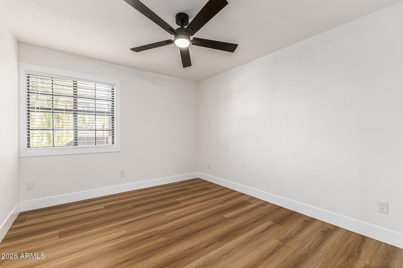 1245 1st St #219, Tempe, AZ 85281