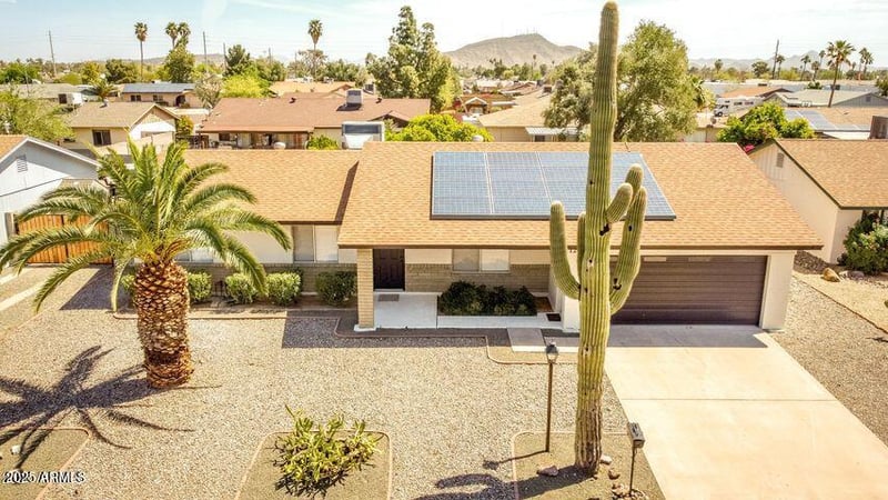 12455 Columbine Dr, Phoenix, AZ 85029