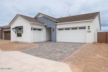 1246 Penedes Dr, Gilbert, AZ 85298