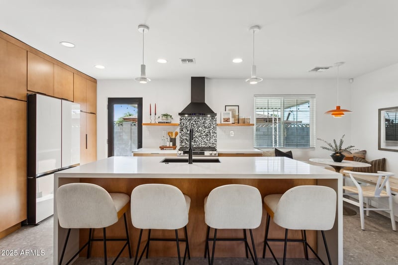1246 Vista Ave, Phoenix, AZ 85020