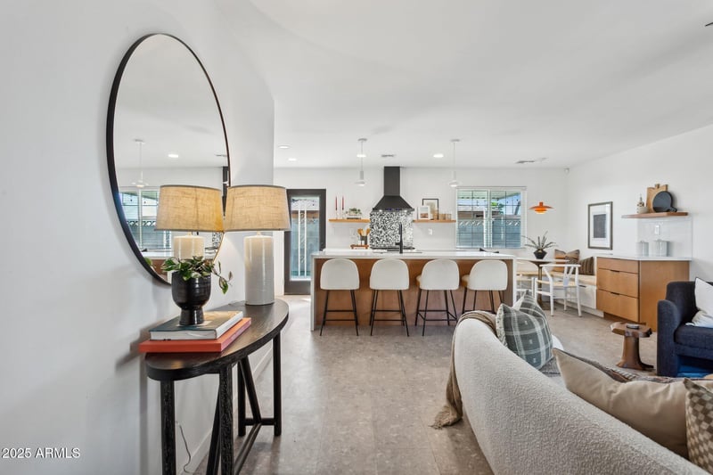 1246 Vista Ave, Phoenix, AZ 85020