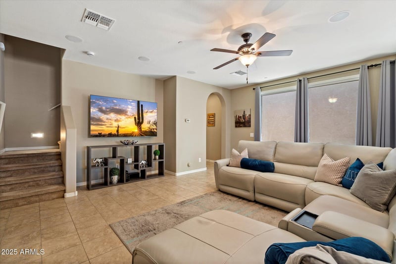12468 Hummingbird Ter, Peoria, AZ 85383