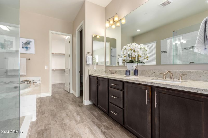 12469 E Becker Ln, Scottsdale, AZ 85259