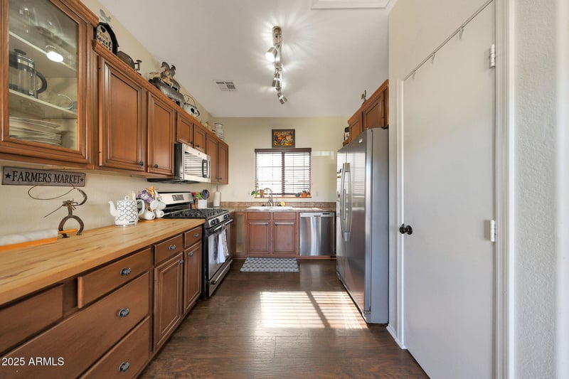 1247 Boulder St #D, Gilbert, AZ 85296