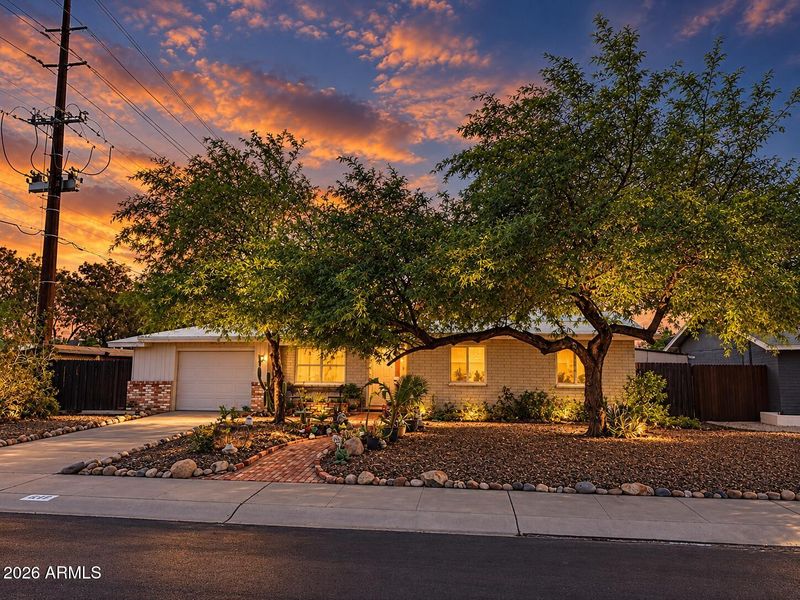1247 E Valerie Dr, Tempe, AZ 85288