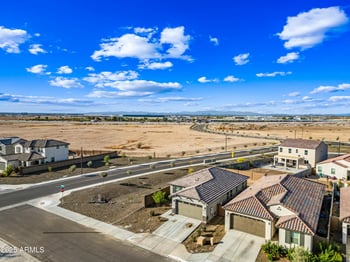 12472 Kaler Dr, Glendale, AZ 85307